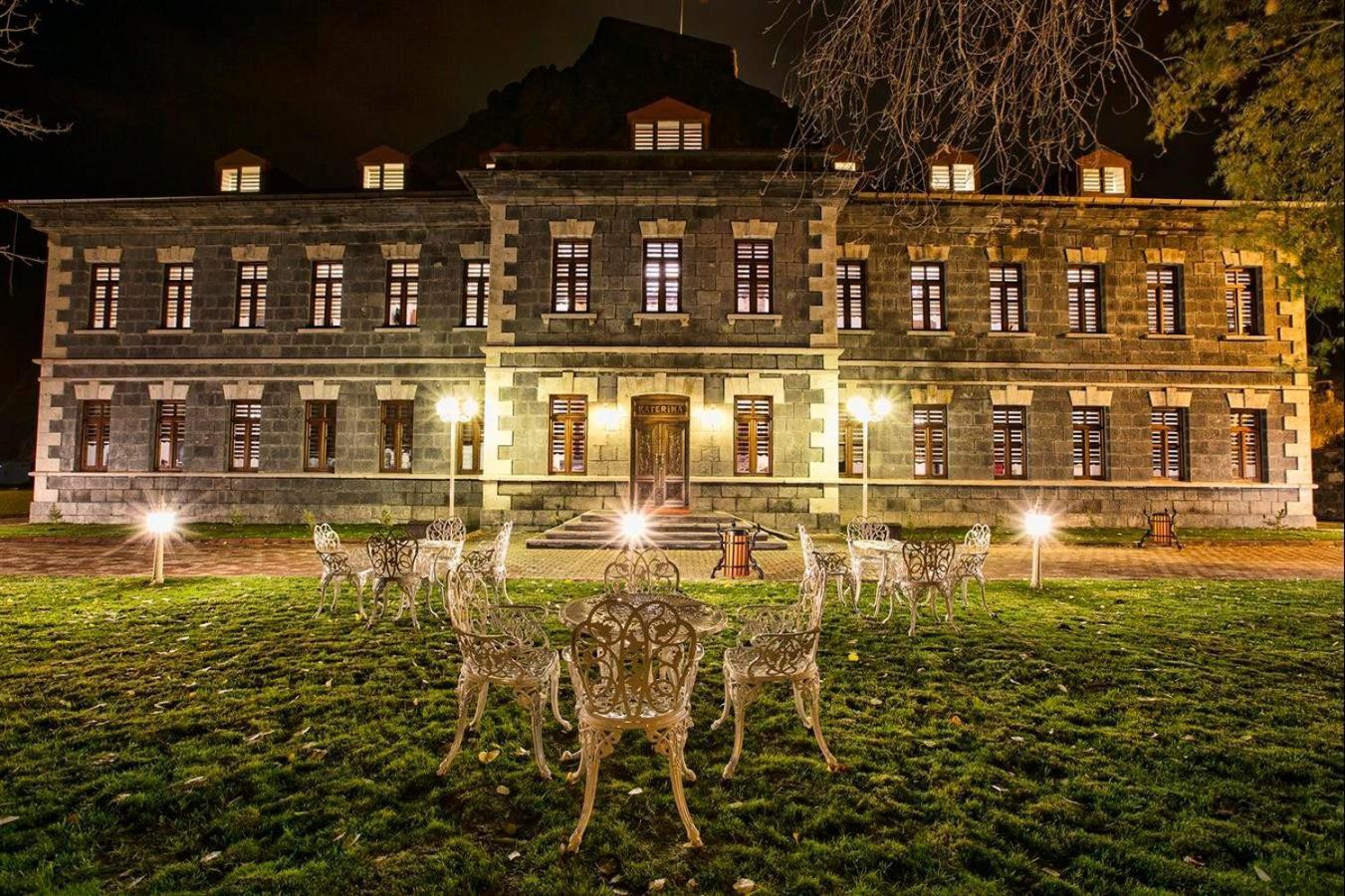 Katerina Palace 1877 Kars Exterior photo